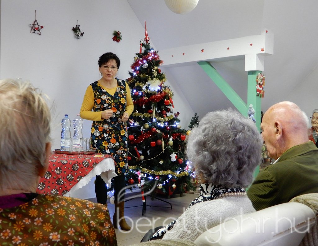 Mesét kaptak ajándékba 17